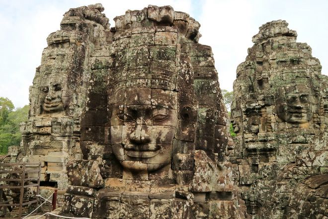 巴戎廟 (高棉微笑)