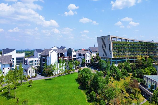 三岔湖環球融創天堂洲際飯店