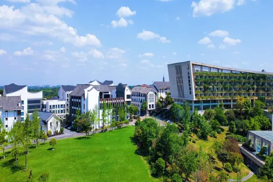 三岔湖環球融創天堂洲際飯店