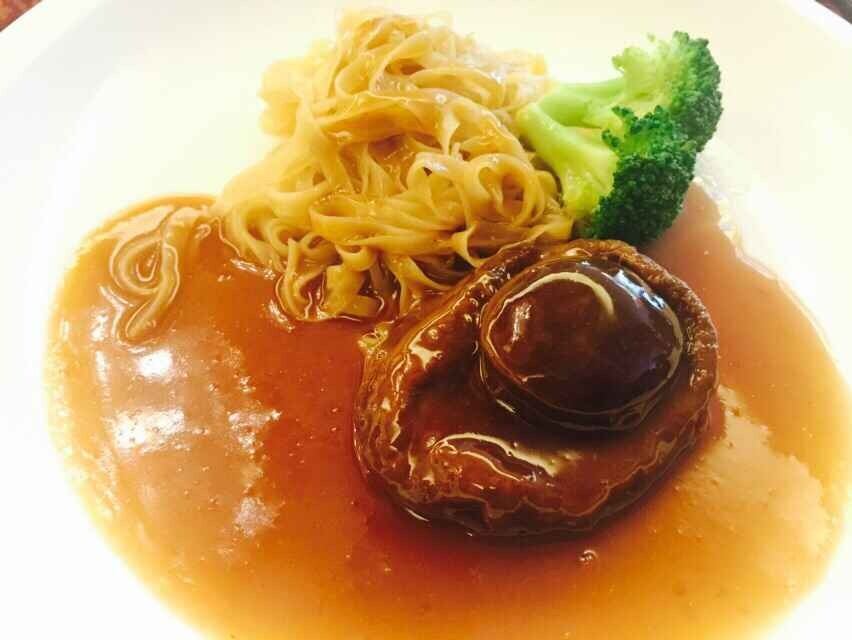 牙擦擦鮑魚婆私房菜