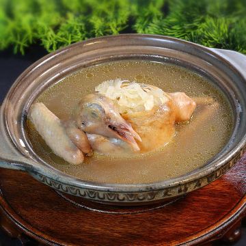 《保證出發+頭等艙直航船來回3天+四大珍饈「鮑‧參‧翅‧肚」》連續2晚保證入住中山國際品牌 Le Méridien酒店 暢遊順德漁人碼頭、香山City Walk 順德中山美食純玩3天團