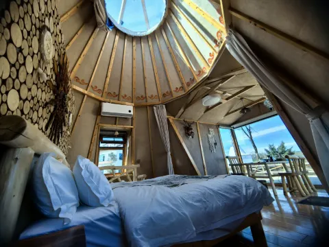 西烏乞亞鄂溫克撮羅子酒店