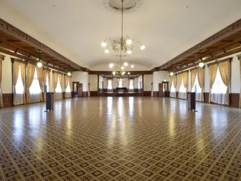 舊函館區公會堂