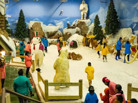 Dream World 夢幻真雪城