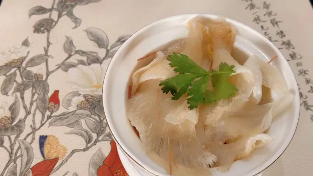 鮑‧參‧翅‧肚．四重湊