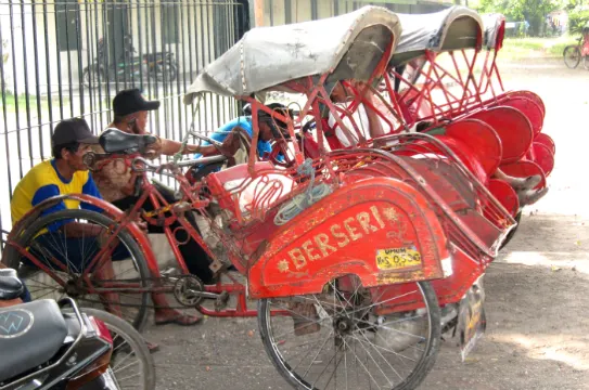 人力三輪車暢遊日惹市集