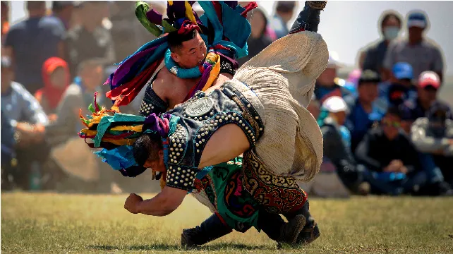 那慕達大會~摔跤表演