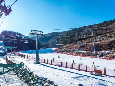 江村+首爾 5天冬日親子之旅    ※【保證2晚江村Elysian度假村+冬日滑雪體驗+傳統韓式三溫暖】、江村Rail Bike、樂天世界+水族館、樂高樂園、Zoolung Zoolung 室內動物園