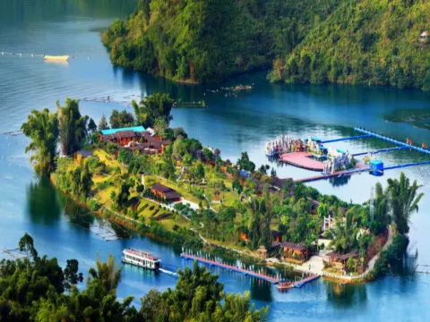 長壽島‧賜福湖景區