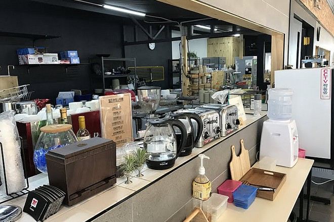 加平Poseidon露營車(餐廳)