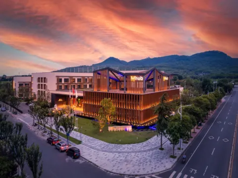 南京綠髮美高梅美薈酒店 