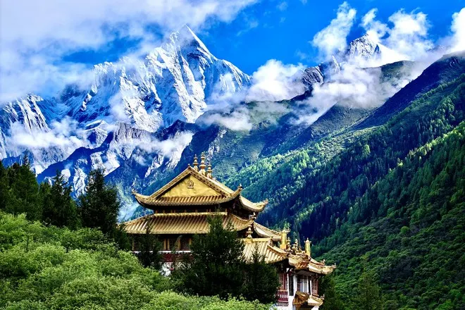 四姑娘山