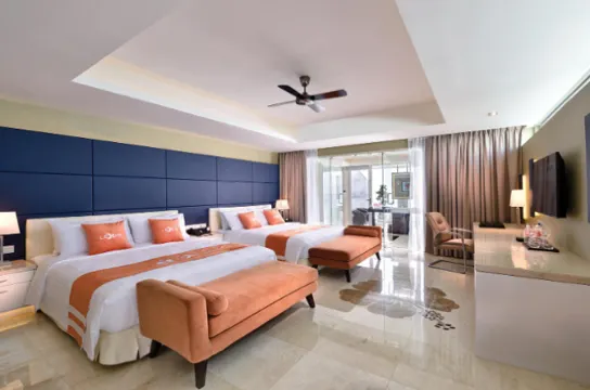 大紅花豪華度假村