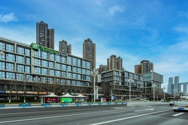 重慶南濱路智選假日酒店(長嘉匯彈子石老街店)