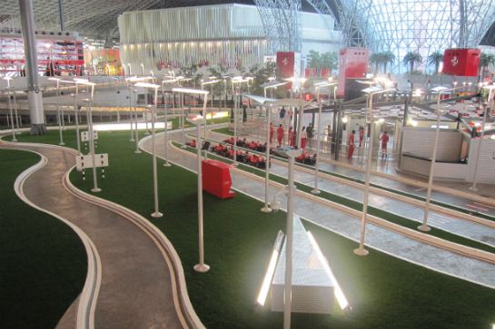 法拉利主題樂園