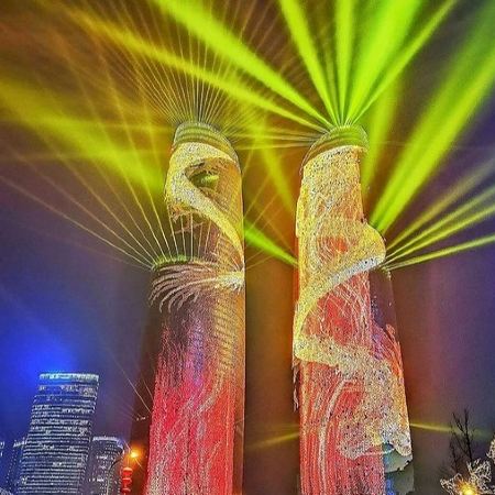 【5鑽】潮玩成都City Walk美食休閒4天團 大熊貓繁育研究基地、武侯祠博物館、東郊記憶、寬窄巷子、錦里、夜遊雙子塔、人氣春熙路及潮流太古里、打卡IFS巨型大熊貓雕塑、成飛航空主題教育基地