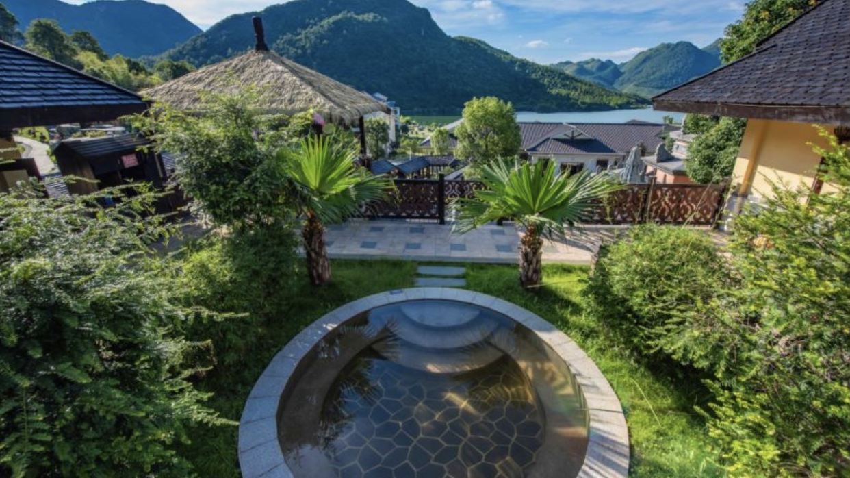 藍山源嶺南東方溫泉酒店