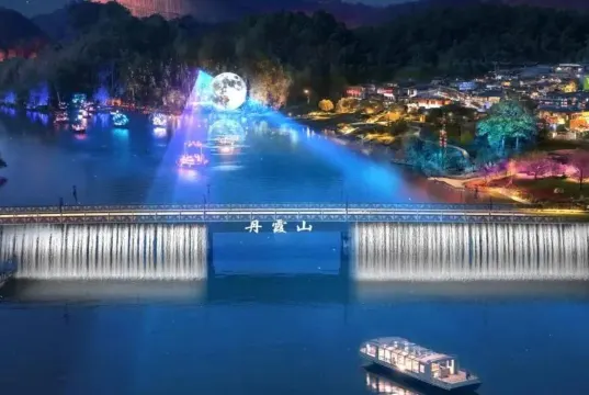 「萬古丹霞大型山水實景光影秀」