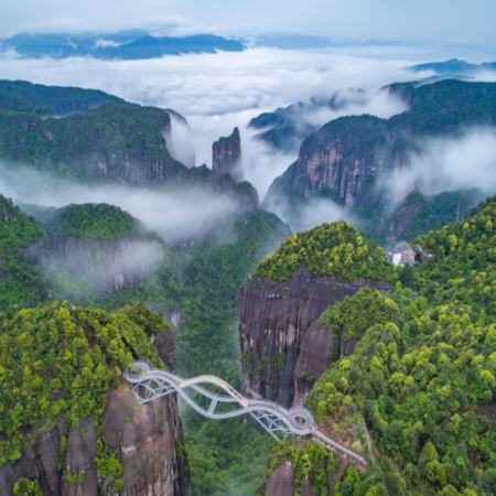 寧波、奉化、仙居、杭州、海寧、上海6天團  神仙居風景區(包索道、網紅南天扶梯)、雪竇寺、彌勒大佛、蔣氏故居、西湖風景區、潮樂之城、黃浦江外灘、田子坊、武康大樓