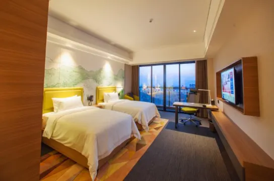 清遠清新希爾頓歡朋酒店