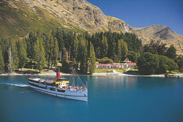 厄恩斯勞號古董蒸汽船