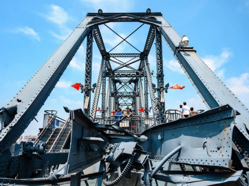 鴨綠江斷橋