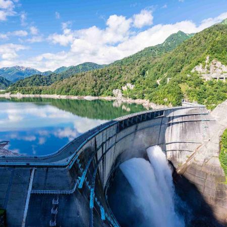立山黑部、上高地 雪壁奇景6天之旅~ 乘6種交通工具深度暢遊、季節限定~雪の大谷、名古屋城、「日本三大名園」兼六園、「世界文化遺產」白川鄉合掌村、「日本中部世外桃源」上高地