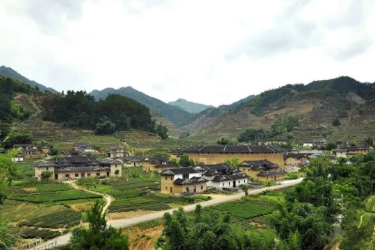 華安大地土樓群