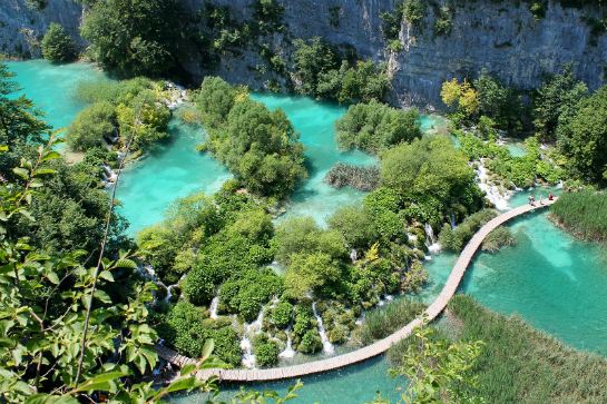 十六湖國家公園