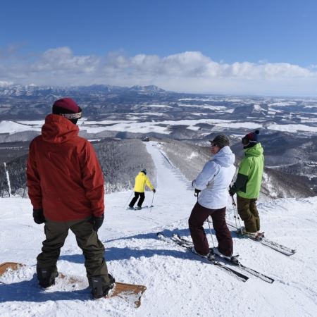 北海道 十勝Sahoro Resort  粉雪天堂5天滑雪賞雪之旅    保證3晚入住Sahoro溫泉滑雪度假酒店(2天全日滑雪，包滑雪全日券)