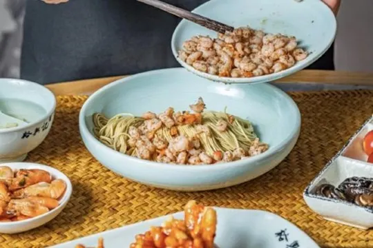 裕興記麵館【蝦仁蟹粉麵】