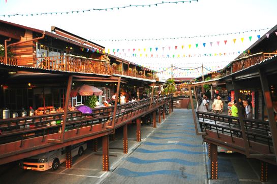 PlearnWan懷舊小鎮