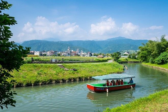 冬山河生態綠舟