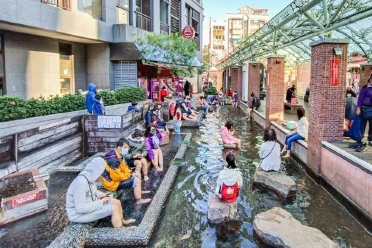 湯圍溝溫泉公園(泡腳體驗)