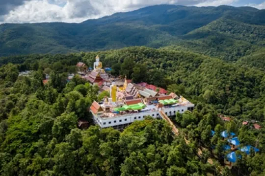 素貼山