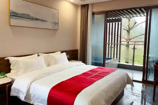 天沐·伴山溫泉酒店