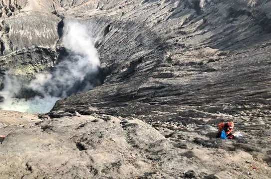 婆羅摩火山