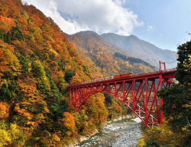 秋の立山黑部、黑部峽谷、上高地5天鐵道絕景之旅 *每位勁減-$1000 憑推廣碼【DA644】* 立山黑部、上高地、黑部峽谷、日本第一V字峽谷紅葉觀光小火車、白川鄉合掌村、平湯瀑布 秋の立山黑部、黑部峽谷、上高地5天鐵道絕景之旅 *每位勁減-$1000 憑推廣碼【DA644】* 立山黑部、上高地、黑部峽谷、日本第一V字峽谷紅葉觀光小火車、白川鄉合掌村、平湯瀑布