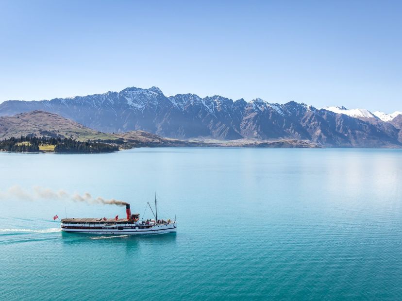 厄恩斯勞號百年蒸汽船