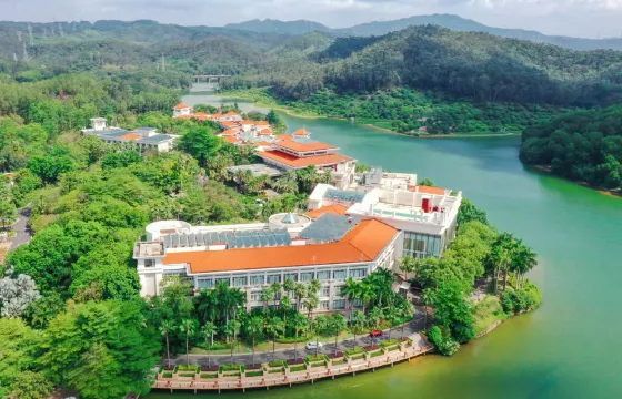 塘廈三正半山溫泉酒店