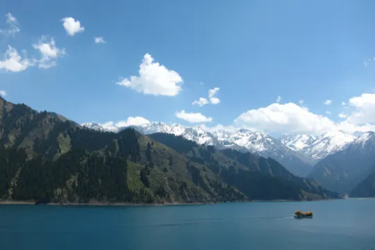 天山天池風景區