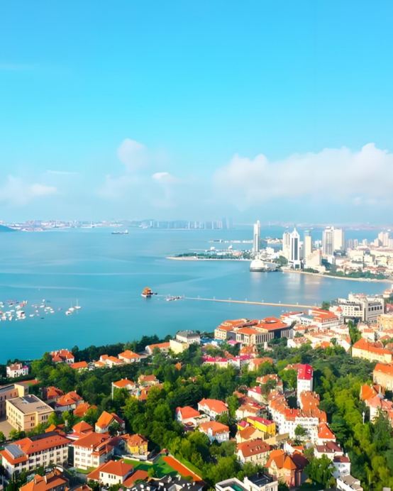 青島VIP小包團5天之旅 啤酒博物館、乘船海上觀光、嶗山風景區、八大關、雲上海天81層觀光廳、旋轉餐廳海景下午茶、小魚山公園俯瞰老城區全景、德國總督樓舊址、海軍博物館【4人成行‧免收旅行團服務費】