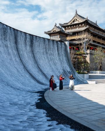 江南(杭州、無錫、上海、海寧)5天團  海寧鹽官古城、《2大世界文化遺產》西湖、京杭古運河、無錫蠡園、南長街清明橋文化街區、南京路步行街、美食打卡地~黃河路、黃浦江外灘