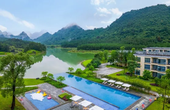 英德積慶里仙湖酒店