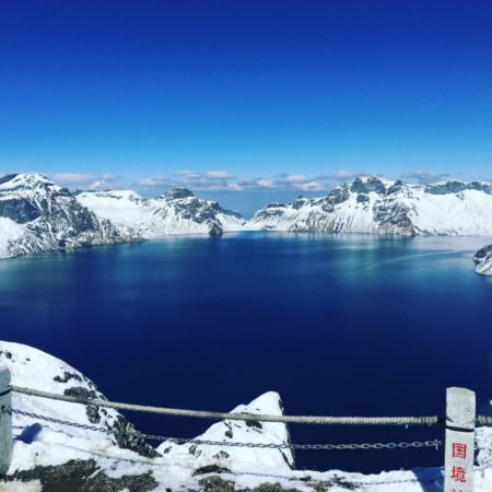 【冬日冰雪長白山】哈爾濱、長白山、吉林、瀋陽8天純玩之旅 長白山(北坡+溫泉+馬拉爬犁及雪地摩托車體驗)、哈爾濱(伏爾加莊園、冰雪大世界、聖索菲亞教堂、東北虎林園)、瀋陽故宮、吉林賞霧淞