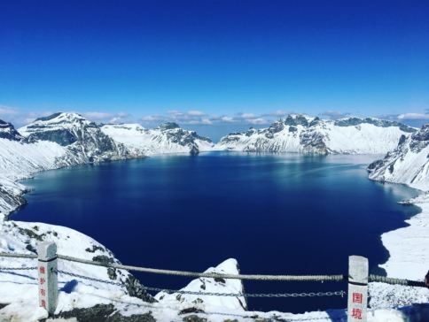 【冬日冰雪長白山】哈爾濱、長白山、吉林、瀋陽8天純玩之旅 長白山(北坡+溫泉+馬拉爬犁及雪地摩托車體驗)、哈爾濱(伏爾加莊園、冰雪大世界、聖索菲亞教堂、東北虎林園)、瀋陽故宮、吉林賞霧淞