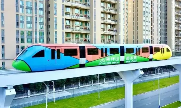 比亞迪空中無人駕駛觀光雲巴