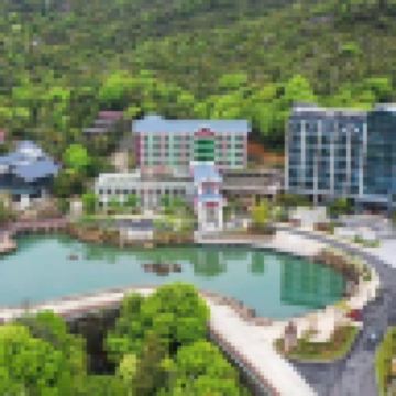 《永安獨家． 韓山硒湖雲頂度假酒店》賞千畝高山茶園、嚐【高山茶皇宴】 保證入住國際品牌~汕尾海迪溫德姆酒店+【酒店自助晚餐】紅海灣遮浪旅遊區(打卡．海上古堡咖啡)汕尾梅州純玩3天團