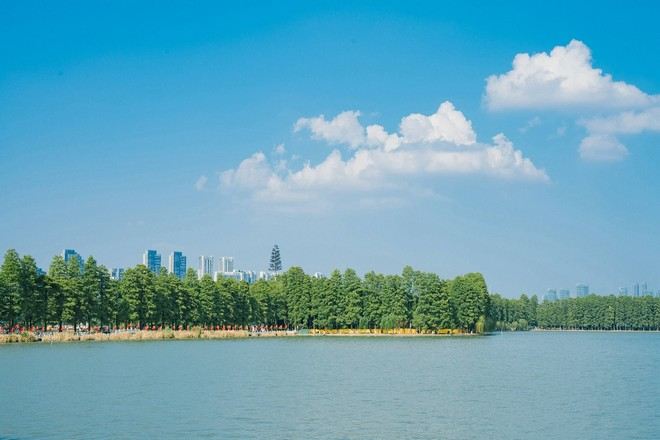 東湖聽濤風景區