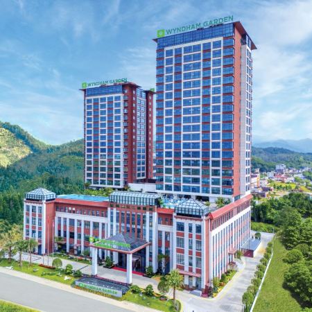 2024年開業國際品牌~Wyndham Garden韶關新豐新盟溫德姆花園酒店(私家溫泉泡池露台客房)《韶關食足9餐+嶺南紅葉世界+溫泉》+回程羅湖香格里拉酒店晚餐 新豐溫泉純玩3天團